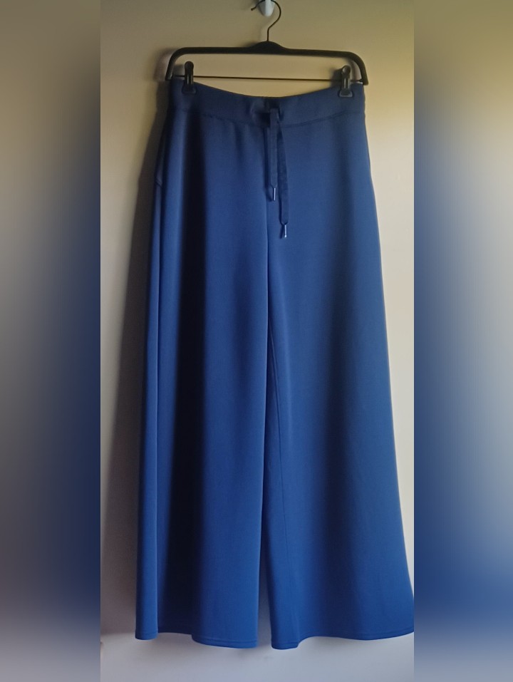 Spanx Air Essentials Wide Leg Pants In Blue M
